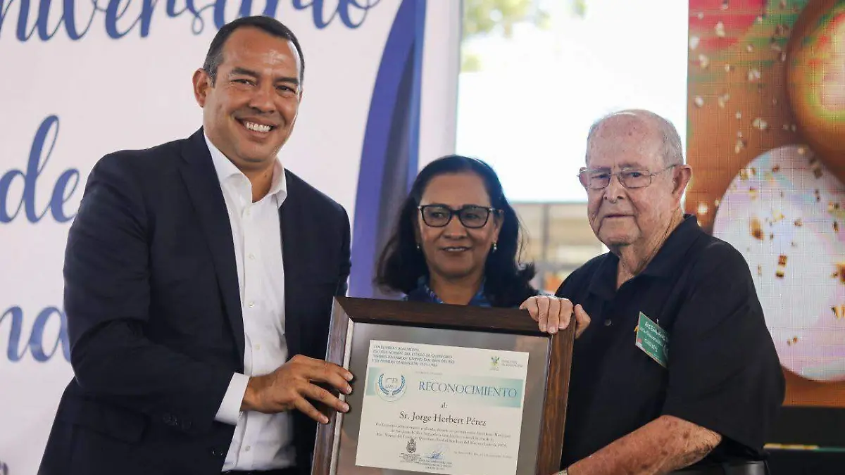 FOTO PRINCIPAL SJR Entregaron un reconocimiento a Jorge Herbert